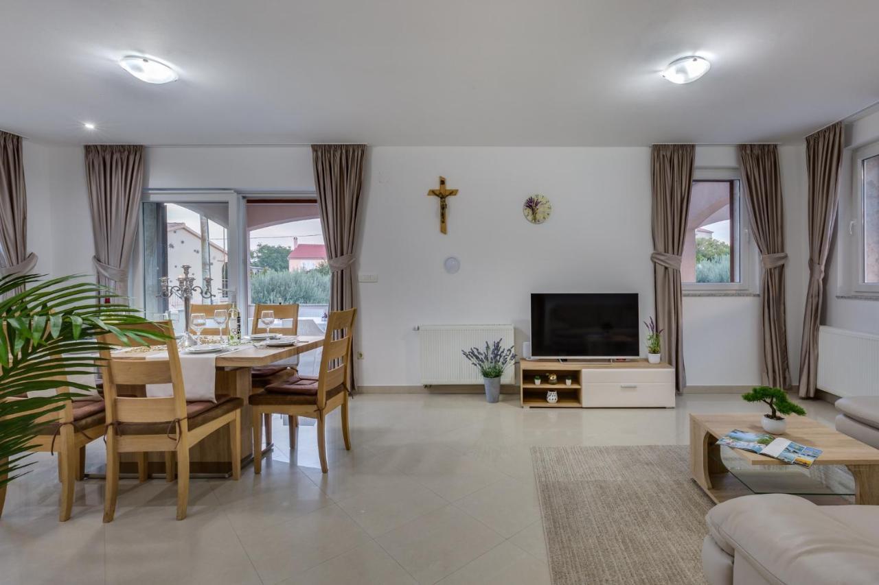 Villa Zlatni Dvori Zadarvillas Ražanac Eksteriør bilde