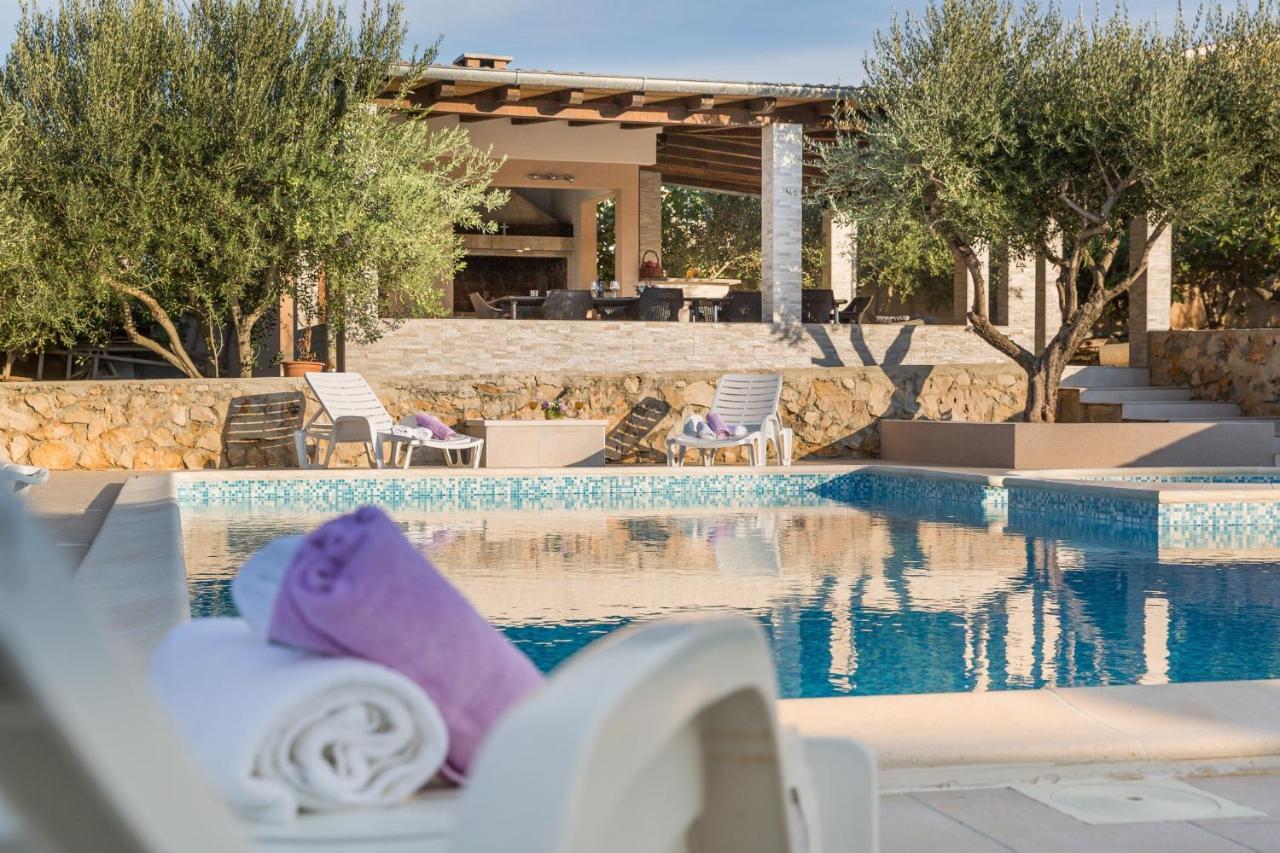 Villa Zlatni Dvori Zadarvillas Ražanac Eksteriør bilde